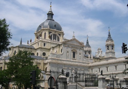 cathedral-almuneda